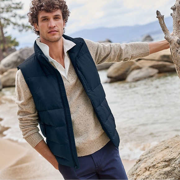 Land’s End Down Puffer vest in Navy - Picture 1 of 6
